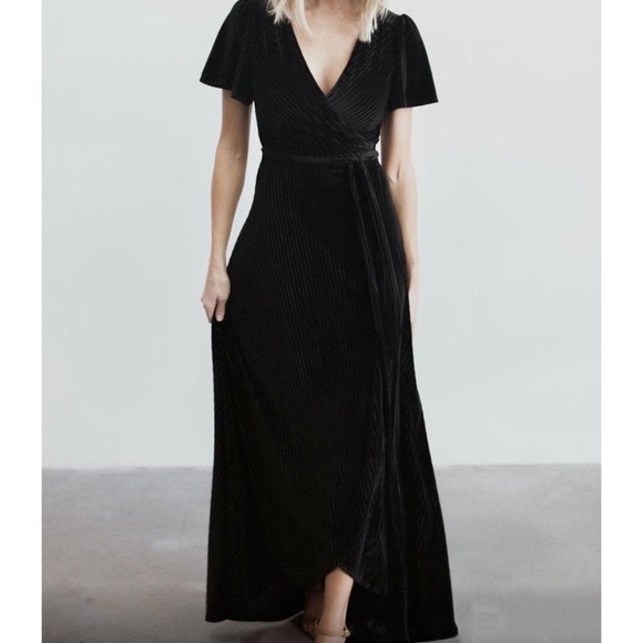 Baltic Born Dresses & Skirts - Baltic Born Andi Ribbed Velvet Wrap Dress | Black